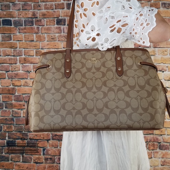 Coach signature PVC drawstring khaki brown tote - Picture 3 of 8